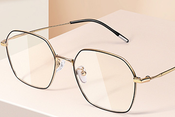Hvor mye vet du om filmlaget til brilleglass?