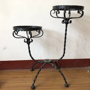 High Quality for Wrought Iron Driveway Gates - Wrought Iron Flower Holder – Boya