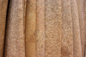 High reputation Natural Cork Fabric Leather with New Design Pattern for Shoes Bags Decoration (K18-01)