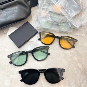 Classic Multicolor Sunglasses GM220203