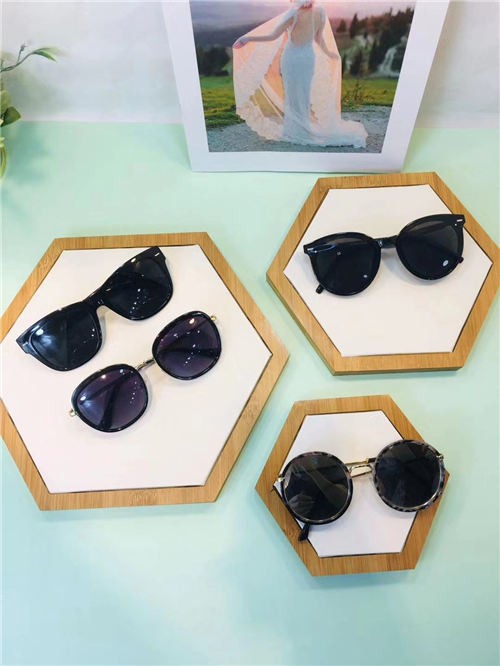 Wooden Special Design Hexagon Eyewear Display D114007