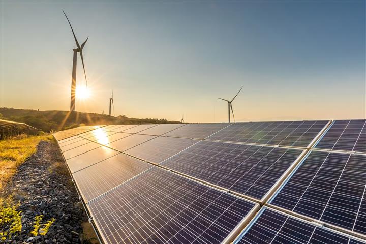 Els fabricants xinesos d'inversors solars esperen que els beneficis del 2022 augmentin amb una forta demanda