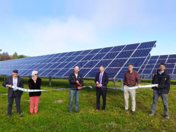Norwich Solar, 버몬트 약국에 500kW 태양광 설치 기념
