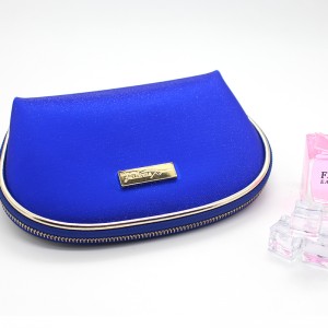 Сјајна козметичка торба у облику шкољке од ТПУ-а 3 боје доступна путна торбица за шминку преносиви водоотпорни организатор за девојчице жене даме