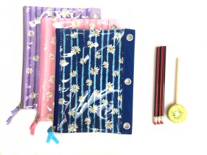 Daisy blomma och randmönster polyester pärm påse pennväska med dragkedja med 3-runda ringar 3 färger tillgängliga bra present till barn tonåringar vuxna för skolkontoret dagligt bruk
