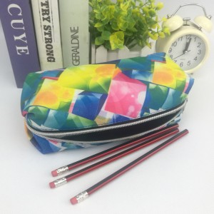 Bærbar flerfarvet polyester blyantpose arrangør taske med lynlås lukning alt-i-en lomme kosmetik taske til alle aldre til business kontor skole daglig brug for mænd kvinder Kina OEM fabrik
