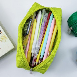 Geantă de creion cu carouri elegantă și de lux, cu 6 culori și o capacitate mare, poate fi folosită ca un cadou perfect pentru copii, adolescenți și adulți pentru utilizarea zilnică în birourile școlii