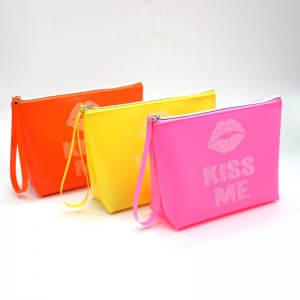Colorido Kiss Me con impresión holográfica completa y bolsa de cosméticos reflectante, bolsa de maquillaje, bolsa de belleza, pequeñas muñequeras cosméticas de viaxe