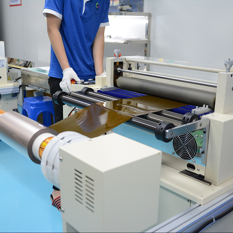 Какие материалы используются при изготовлении жестких гибких печатных плат?