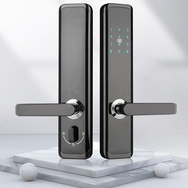 Smart dörrlås- Halvautomatiskt lås