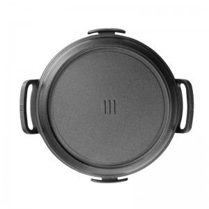 Unique cast iron frying pan lid can be used as frying pan