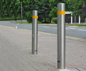 Discount wholesale 6kg Removable Highway Flexible Plastic Road Safety T-Top Traffic Bollard