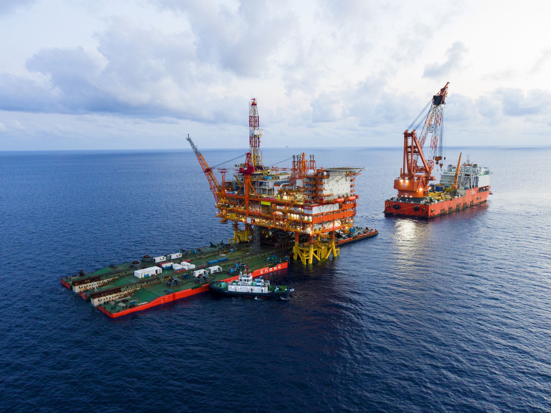 Безбедно и поуздано: ЦДСР црево за уље подржава операције преноса нафте на мору