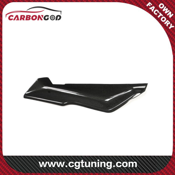 CARBON FIBER RIGHT COVER UNDER THE FRONT FAIRING BMW R1200 RS´15