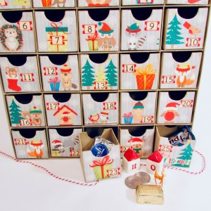 Қолдан жасалған қатты картон Advent күнтізбесі қорапшасы