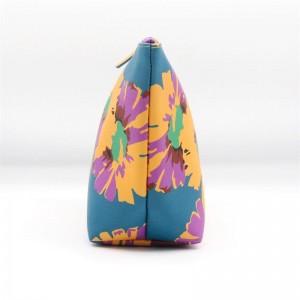 2022 New Product Harbor Blue Ground Floral Printing Trapezoid Shape Retro Style Water-based PU Cosmetic Bag
