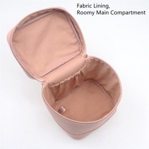 2022 Spring Trendy Gossamer Pink Square Shape Water-based PU Cosmetic Bag