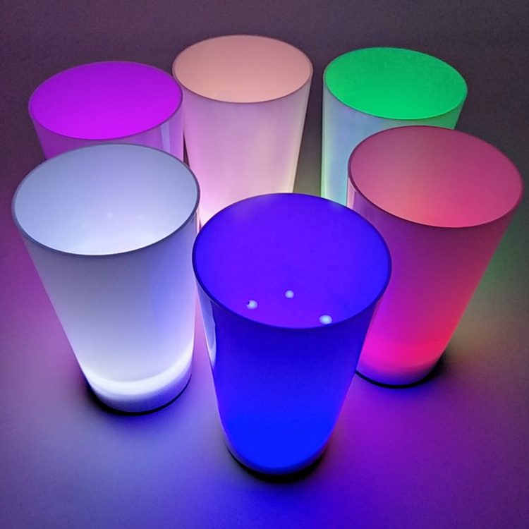 No-Spill Light Up LED Glow Cup with Lid - Multi-Color