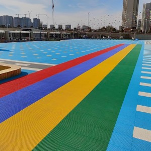 Li derve Pergala Lîstika Tile Sports Courting Floor Tile Polypropylene Modular Roller Skating Flooring Flooring Tile