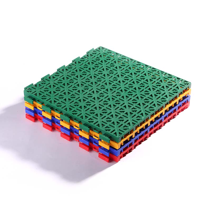 Plastične prepletene talne ploščice za zunanje igrišče Modularno igrišče Talne ploščice s prezračevano drenažo Snap-grid
