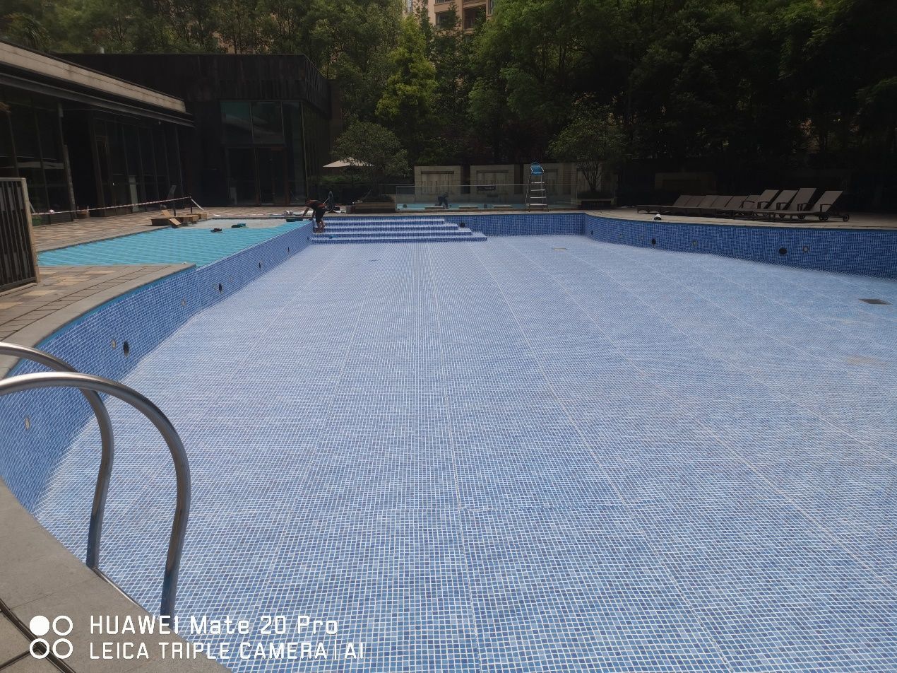 Ang kalainan tali sa waterproof pool liner ug waterproof coating