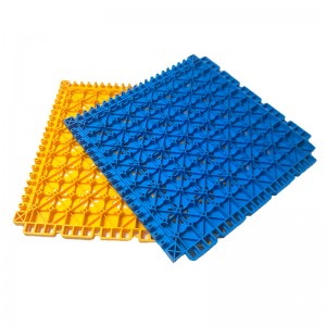 Pllaka dyshemeje plastike të buta të varura PO me shumë ngjyra të ndërthurura për fushë topi sportive