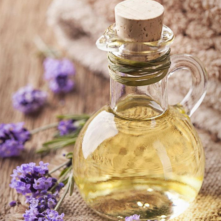 Top Quality and Competitive Price Lavender Oil 100%  Natural Lavender Oil CAS 8000-28-0 for Skincare