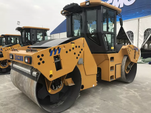 China XCMG XD123S 12tonne Tandem Vibratory Road Roller Compactor Capacity