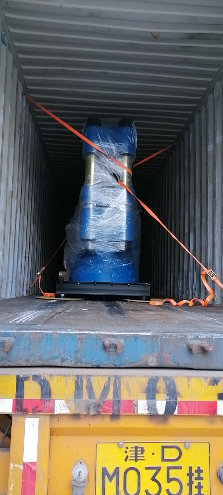 Hydraulic Pressing Machine have shipped to customer!