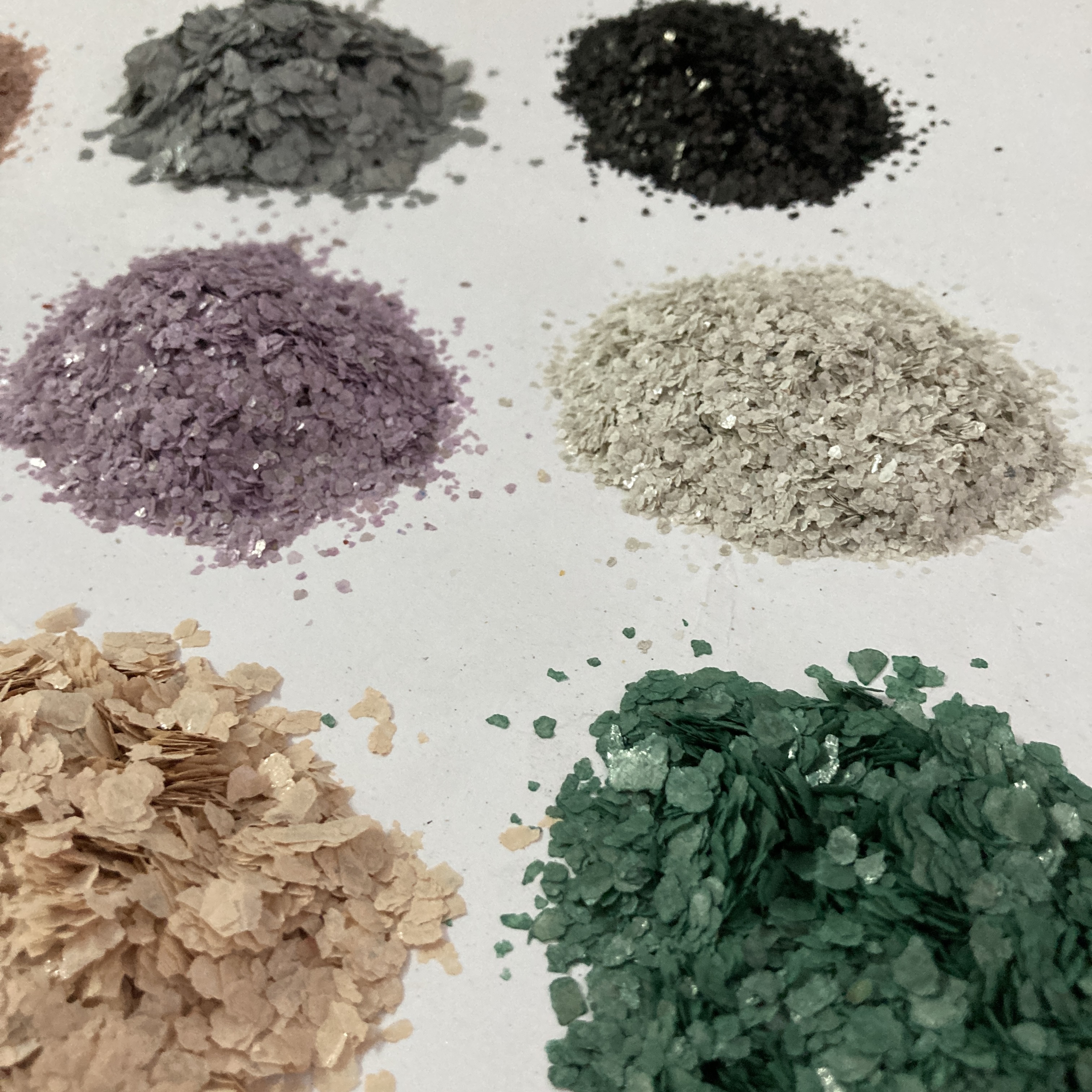Top Grade Mica Flake For Making Cosmetics