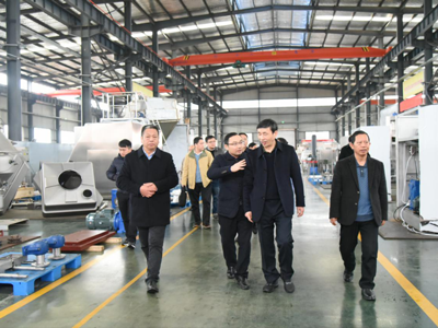 Deng jifang, member of the party group of jiangxi provincial department of science and technology and leader of discipline inspection, went to yichun wanshen to investigate and investigate the inpu...