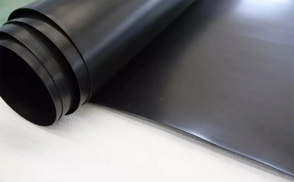 Where is HDPE geomembrane often used?