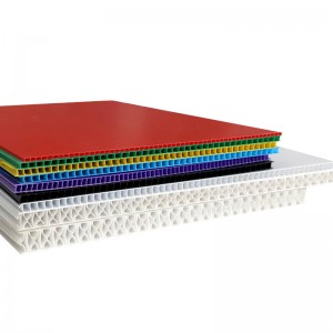 ຂາຍສົ່ງນອກເດີ່ນປ້າຍ Polypropylene ສີຂາວ PP Corrugated Plastic Sheet
