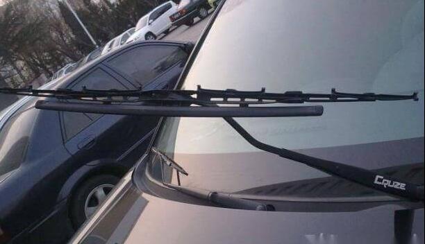 Why Do Windshield Wiper Blades Deteriorate Quickly?