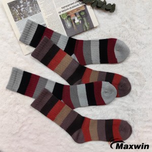 OEM Customized Athletic Compression Socks - Men’s Summer Middle Tube Socks,Breathable Socks, Bamboo Socks  – Maxwin