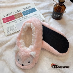 Factory wholesale Sports Socks Women - Ladies’ fuzzy 3D fox animal non-slip socks, Women’s indoor ballerina slipper socks  – Maxwin