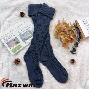 WOMEN’S CABLE KNIT OVER THE KNEE SOCKS-BLUE