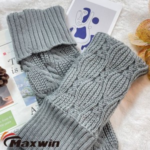 WOMEN’S CABLE KNIT OVER THE KNEE SOCKS-GREY