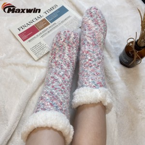 Ladies Vintage Thick Cozy Slipper Socks With Pompom Yarn