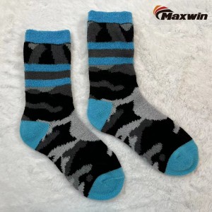 Mens Cozy Winter Socks with Camouflage Pattern, Double-Layer Home Socks