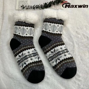 Ladies Cozy Winter Socks with Snowflake Pattern, Double-Layer Cabin Socks