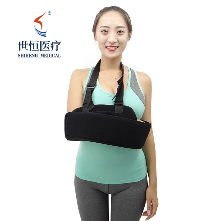 Breathable arm sling with strengthen strap