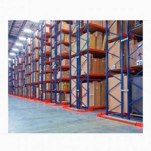 Industrial warehouse selective pallet racking