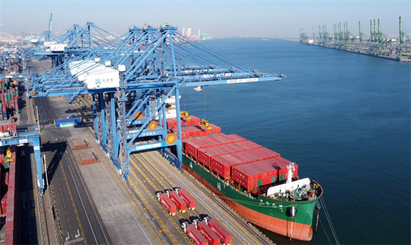 Der Containerumschlag des chinesischen Hafens Tianjin erreicht im ersten Quartal ein Rekordhoch