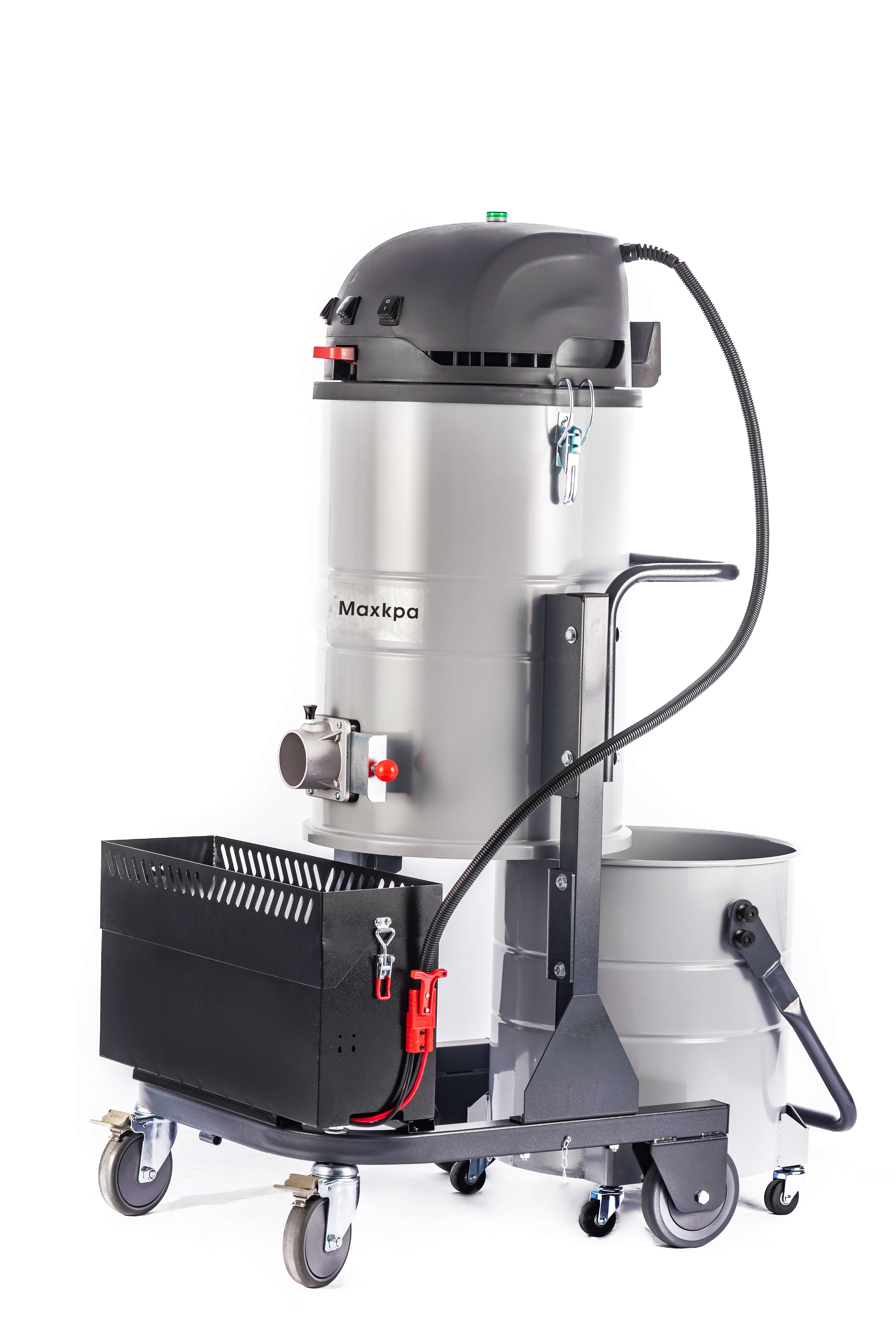 Industrial Vacuum Cleaners: A Must-Have Tool for Industrial Cleaning