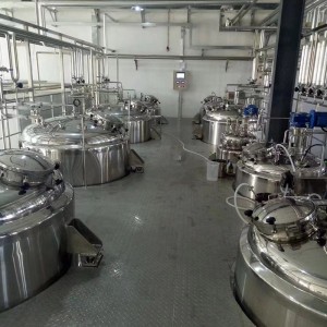 Stainless Steel Vacuum Cosmetic Storage Tank Chemical Storage Tank