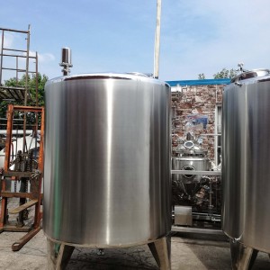 Δεξαμενή αποθήκευσης κρύου νερού από ανοξείδωτο χάλυβα για τη βιομηχανία τροφίμων