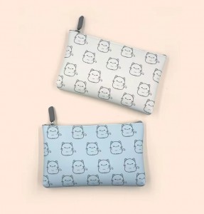 Silicone cosmetic bag