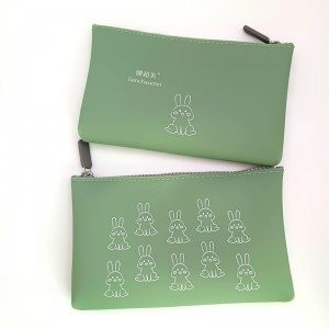 Portable waterproof silicone cosmetic bag
