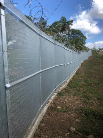 What type High & medium security fence commonly used in Trinidad and Tobago?